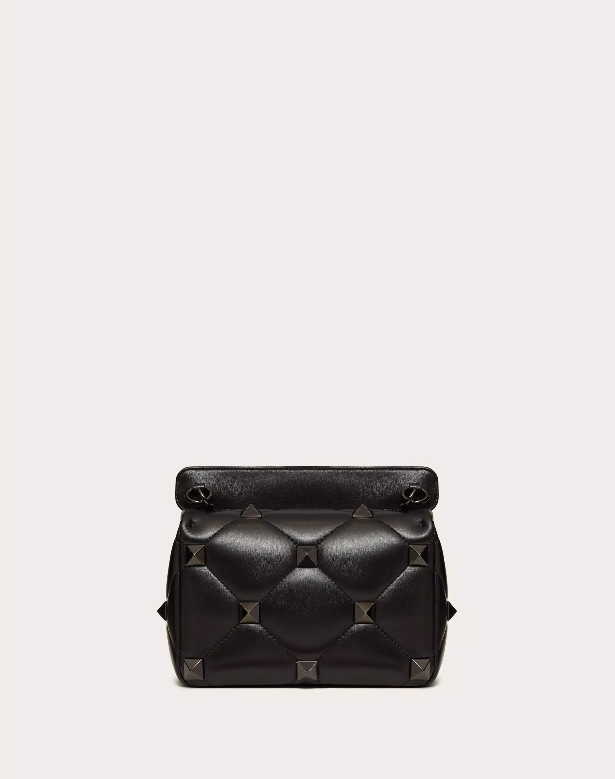 MEDIUM ROMAN STUD THE SHOULDER BAG IN NAPPA WITH CHAIN AND TONE-ON-TONE STUDS